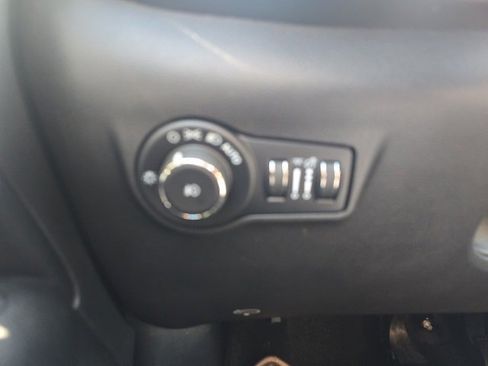 New 2026 Jeep Compass Limited image 11