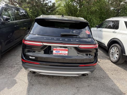 Used 2021 Lincoln Corsair AWD w/ Premium Package image 9