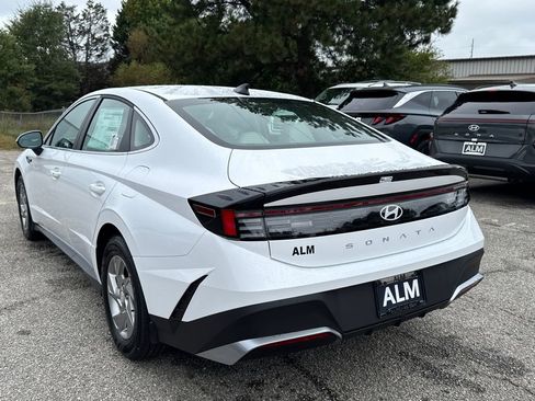 New 2026 Hyundai Sonata SE image 3