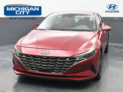 Used 2021 Hyundai Elantra SEL w/ Convenience Package image 1