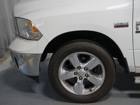 Used 2019 RAM 1500 Big Horn RWD image 5