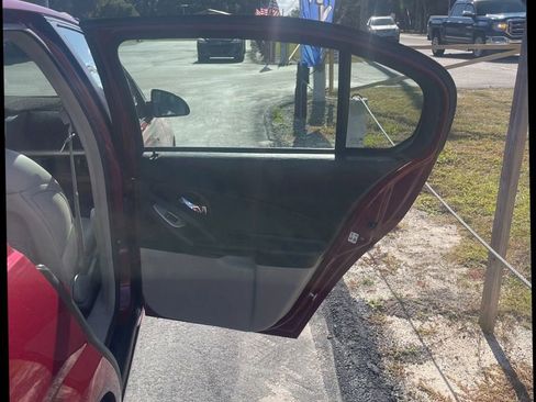 Used 2007 Chevrolet Malibu LTZ image 13