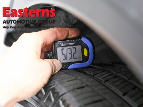 Used 2022 Ford Explorer ST-Line image 30