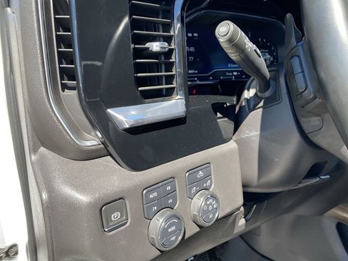 Used 2023 Chevrolet Silverado 1500 LT Trail Boss w/ Protection Package image 17