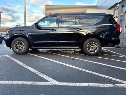 New 2025 Ford Expedition Max Active image 6