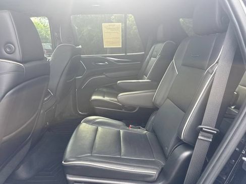 Used 2023 Cadillac Escalade Sport w/ LPO, ONYX Package RWD image 7