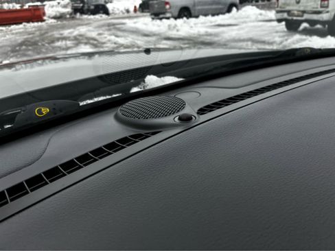 Used 2022 Dodge Durango GT image 28