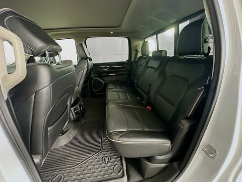 Used 2022 RAM 1500 Laramie AWD/4WD image 29