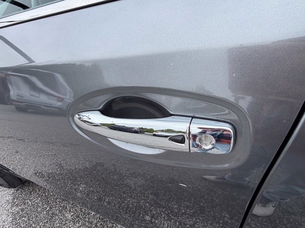 Used 2020 Nissan Rogue SV AWD/4WD image 33