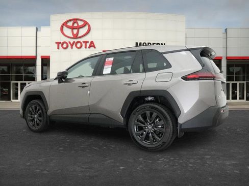 New 2026 Toyota RAV4 FWD image 5