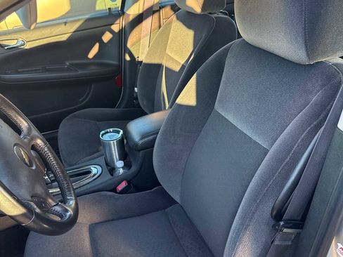 Used 2014 Chevrolet Impala LT w/ LT Sunroof Package image 7