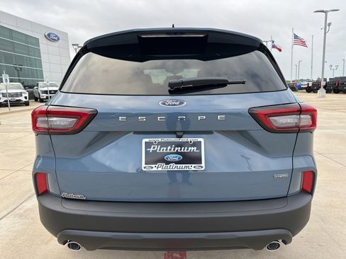 Used 2025 Ford Escape ST-Line w/ Equipment Group 301A image 28