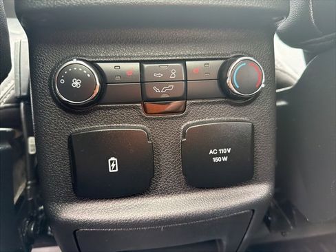Used 2019 Ford Explorer Limited w/ Ford Safe & Smart Package image 21