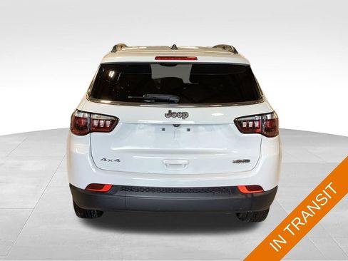 Used 2023 Jeep Compass Latitude w/ Convenience Group AWD/4WD image 4