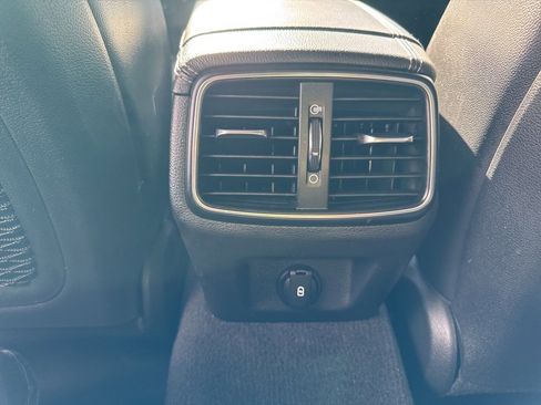 Used 2019 Genesis G70 2.0T Advanced w/ Elite Package image 41