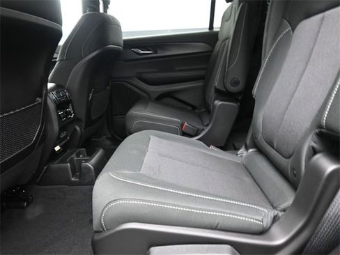 New 2025 Jeep Grand Cherokee L Laredo w/ Luxury Tech Group I image 13