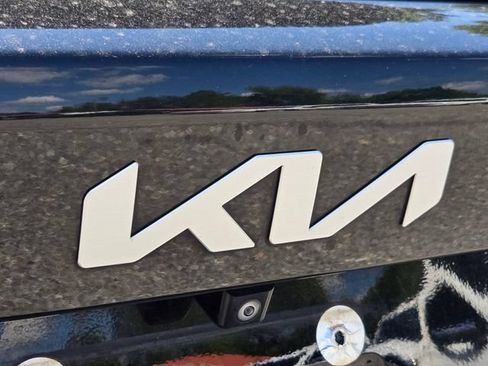 Used 2024 Kia Sorento S AWD/4WD image 17