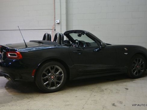 Used 2017 FIAT 124 Spider Abarth image 30