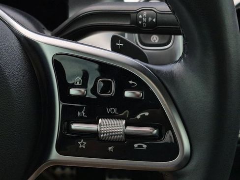 Certified 2022 Mercedes-Benz GLB 250 4MATIC image 26