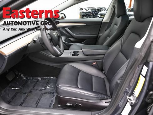 Used 2023 Tesla Model 3 Standard Range image 14