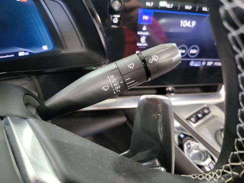 Used 2022 Chevrolet Corvette Stingray Premium Conv w/ Z51 Performance Package image 31