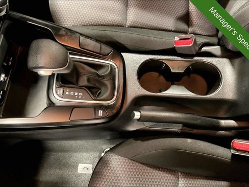Used 2025 Kia Soul LX FWD image 17