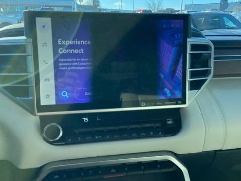 Used 2023 Toyota Sequoia Capstone image 7