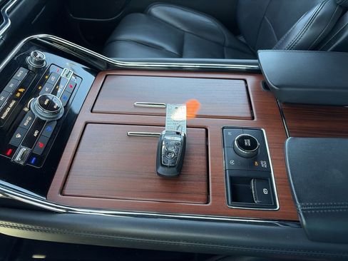 Used 2024 Lincoln Navigator Reserve AWD/4WD image 21