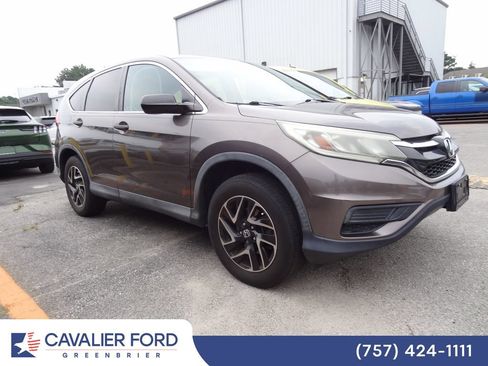 Used 2016 Honda CR-V SE image 2