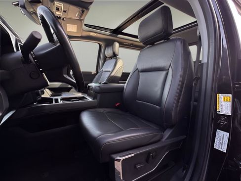 Used 2023 Ford F350 Lariat w/ Lariat Ultimate Package image 9