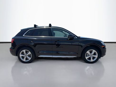 Used 2020 Audi Q5 2.0T Premium Plus w/ Premium Plus Package AWD/4WD image 6