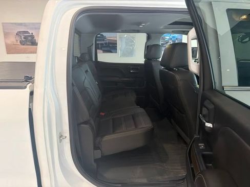 Used 2017 GMC Sierra 2500 Denali w/ Duramax Plus Package AWD/4WD image 20