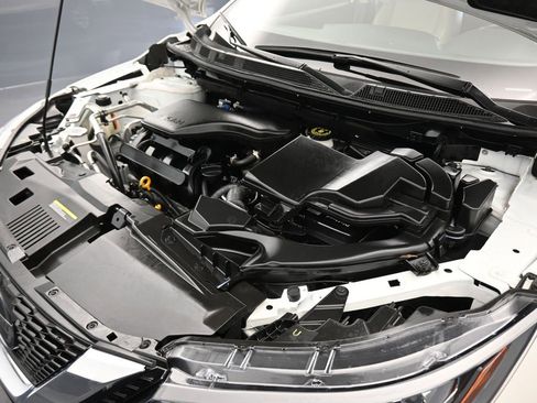 Used 2022 Nissan Rogue Sport SV w/ Technology Package image 43