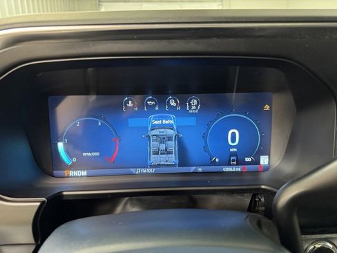 Used 2023 Ford F450 Limited w/ FX4 Off-Road Package image 32