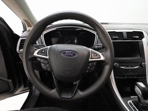 Used 2013 Ford Fusion SE image 12