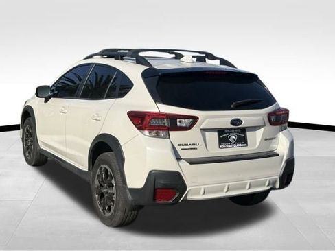 Used 2022 Subaru Crosstrek 2.0i Premium w/ Moonroof Package image 4