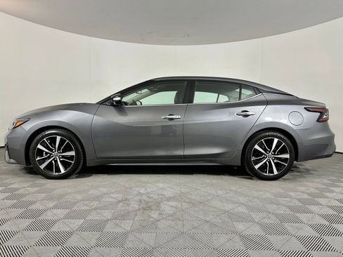 Used 2022 Nissan Maxima SV w/ Floor Mat Group FWD image 17
