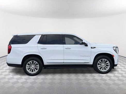 Used 2023 GMC Yukon SLT w/ SLT Premium Package AWD/4WD image 7