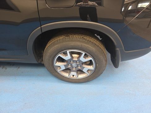 Used 2023 Honda Passport TrailSport image 13