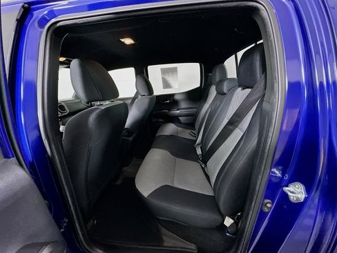 Used 2022 Toyota Tacoma TRD Sport w/ Technology Package image 26