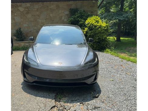 Used 2025 Tesla Model 3 Performance AWD/4WD image 3