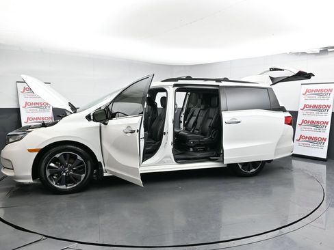 Used 2023 Honda Odyssey Elite image 52