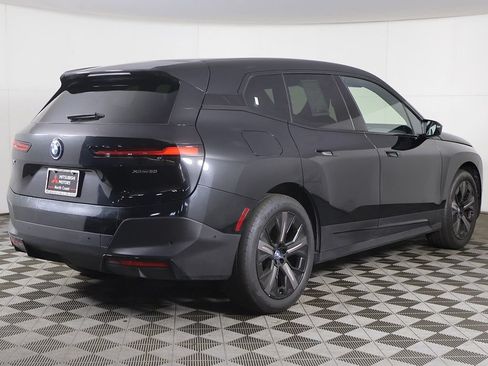 Used 2024 BMW iX xDrive50 AWD/4WD image 11