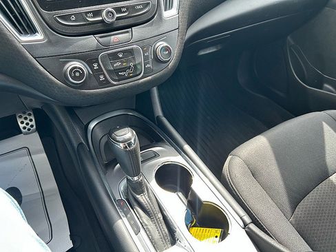 Used 2016 Chevrolet Malibu LT image 26