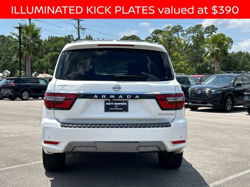 Used 2023 Nissan Armada Platinum w/ Captain's Chairs Package RWD image 4