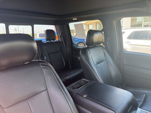 Used 2019 Ford F150 Lariat image 43