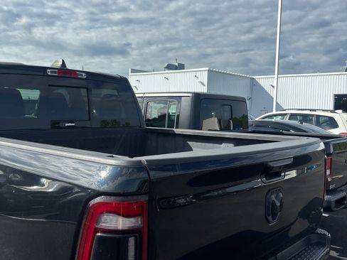 Used 2020 RAM 1500 Big Horn AWD/4WD image 4