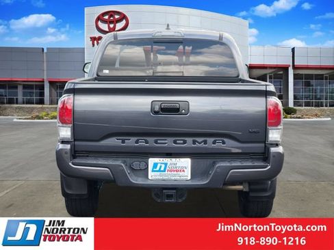 Used 2023 Toyota Tacoma TRD Sport w/ Technology Package RWD image 7