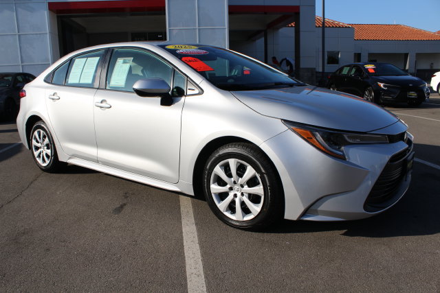 Certified 2025 Toyota Corolla LE FWD image 23