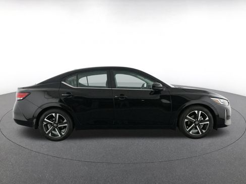Used 2025 Nissan Sentra SV FWD image 13